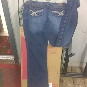 🦉🔛♀️~Lei~👖🎉(like-new)👌